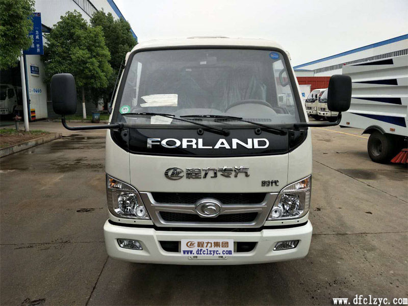 程力集團(tuán)掃路車(chē)